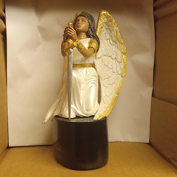 Triumph Angel's by Keith Mallet - Picture 4 of 6